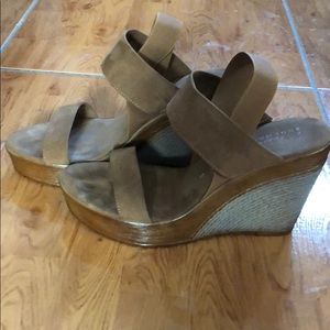 Italian wedge shoes